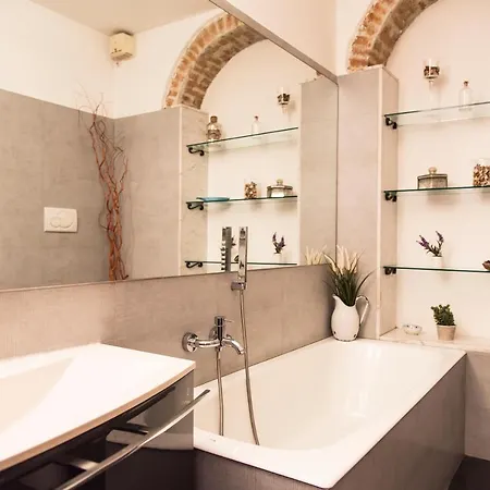 Luxury Navigli Milão